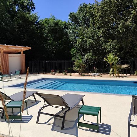 The Originals Boutique Hotel Restaurant Saint James, Montaigu-Vendee Esterno foto